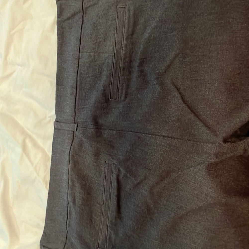 Old Navy pixie pants - Picture 3 of 8